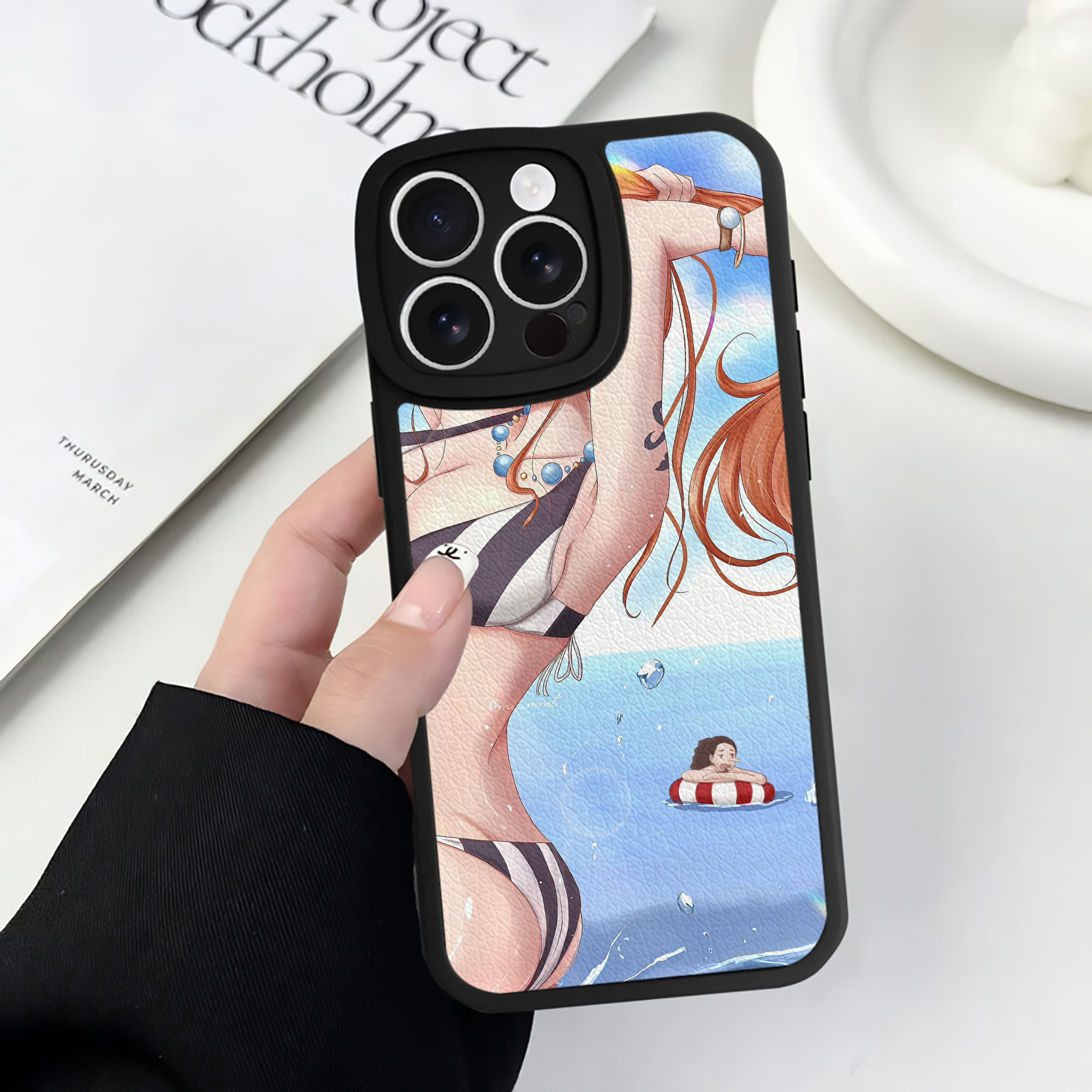 （画像用） ワンピース ONE PIECE 【iPhone 16シリーズ対応】シリコンスマホケース（レザー調） 材質：シリコン